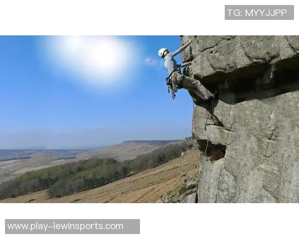 武汉攀岩队勇攀高峰的极限运动嘉年华精彩历程揭秘实时数据